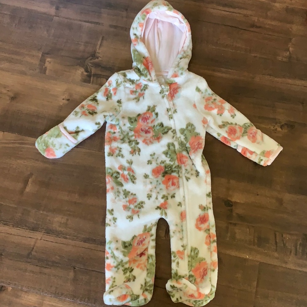 Fleece suit for baby